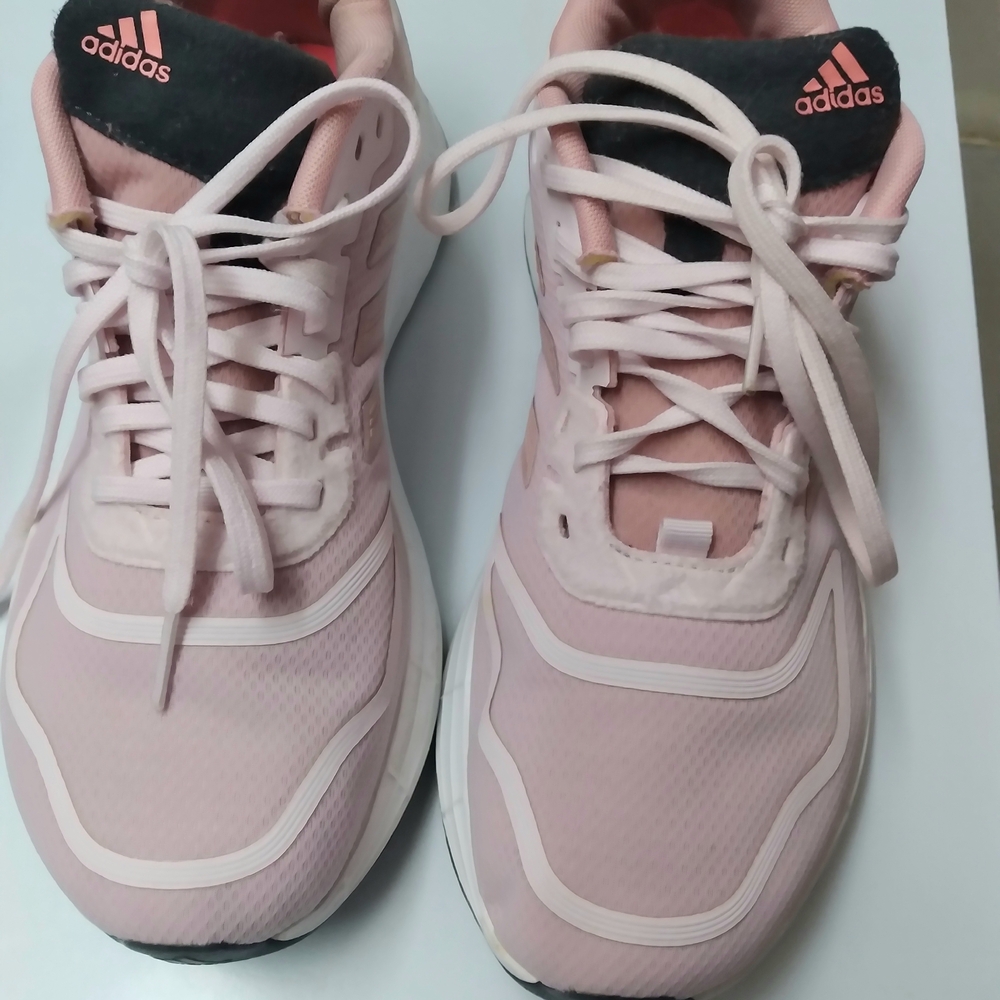 Adidas Women's Soft Pink Athletic Shoes
